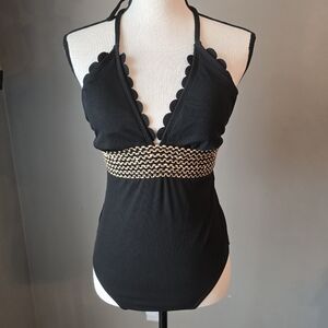 Cupshe Black and Gold Scalloped One Piece Swimsuit